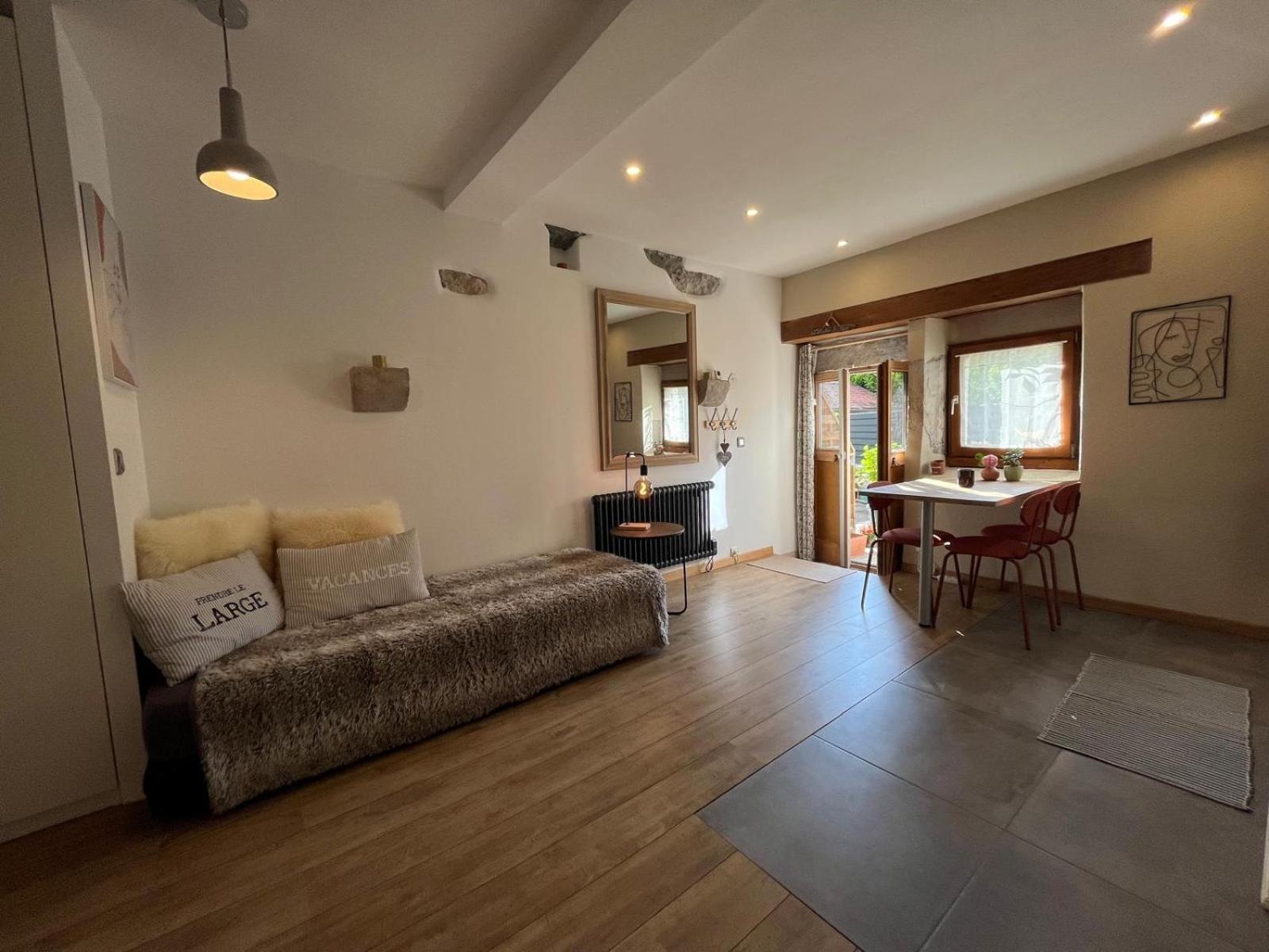 Studio L'Atelier Des Reves Divonne-les-Bains Zewnętrze zdjęcie